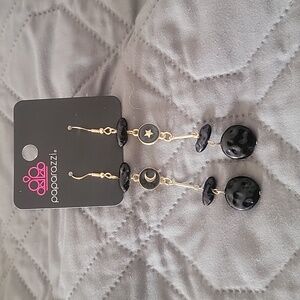 New! Gold and Black Dangle Earrings ππ